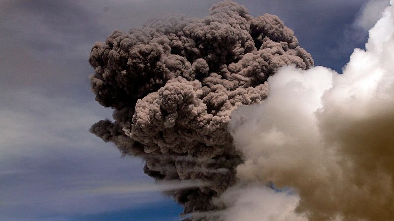 Ecuador declara el estado de excepción ante la actividad del volcán Cotopaxi