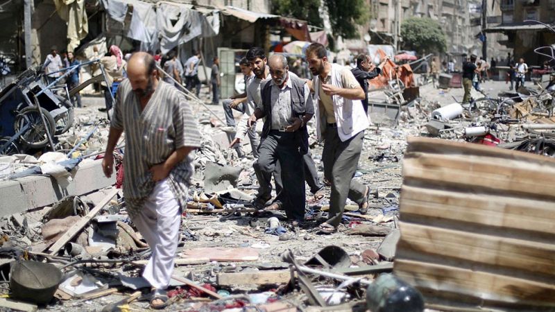 Más de 80 muertos y 250 heridos en un bombardeo del régimen sirio a un mercado