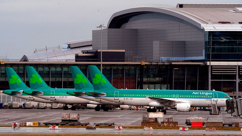 IAG cierra la compra de la irlandesa Aer Lingus después de que Ryanair aceptara vender su participación