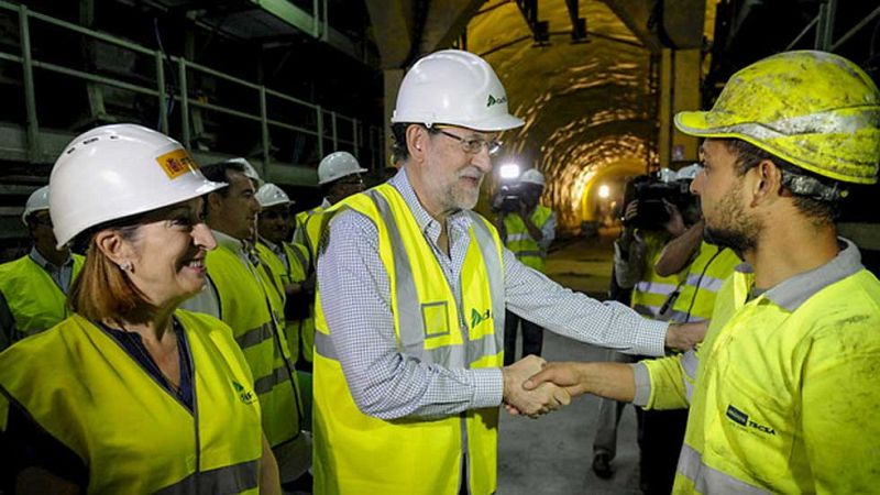 Rajoy no tiene "dudas" de que el PSOE y Podemos pactarán para gobernar tras las generales