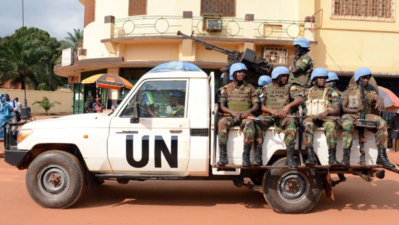 Acusan a tres cascos azules de nuevas violaciones en República Centroafricana
