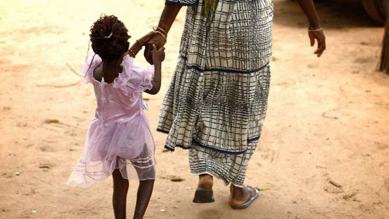La Fiscalía del País Vasco protege a cuatro hermanas menores que podrían haber sufrido ablación en Mali