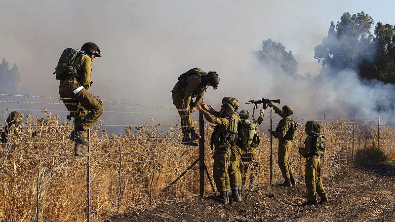 Cinco civiles y un soldado sirio mueren en nuevos ataques de Israel en los Altos del Golán