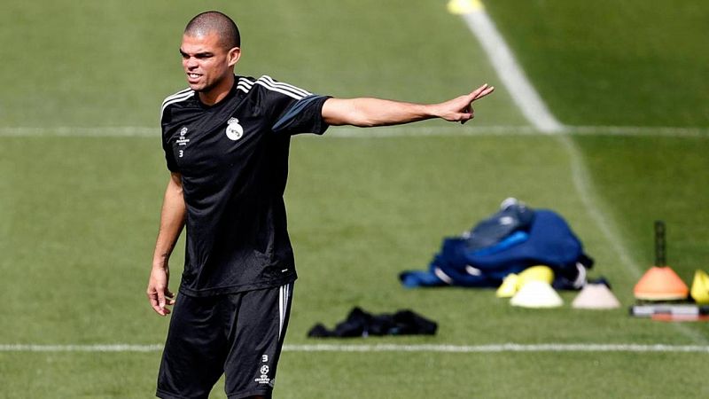 Pepe extiende su contrato con el Real Madrid hasta 2017