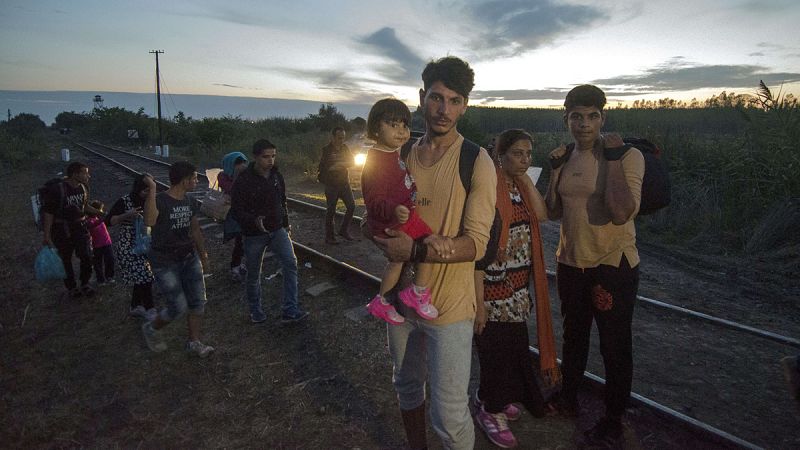 Alemania suspende el protocolo de Dublín para agilizar las peticiones de asilo de refugiados sirios