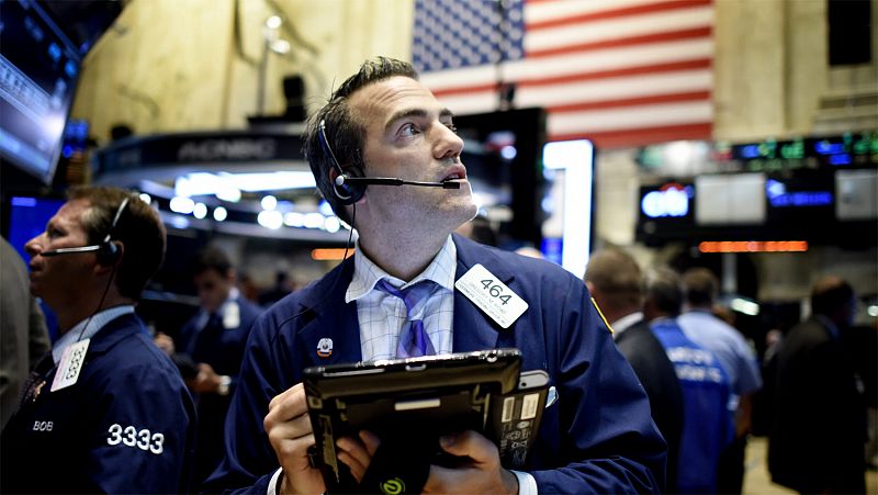 Wall Street se desinfla en la recta final y el Dow Jones baja un 1,29%