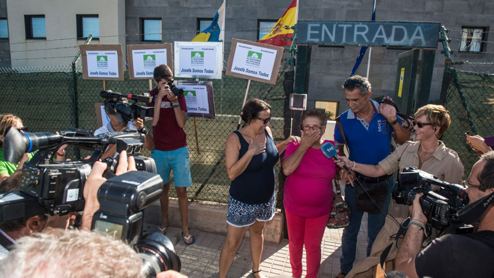 Abandona la cárcel la mujer que cumplía condena por no derribar su casa construida en zona protegida