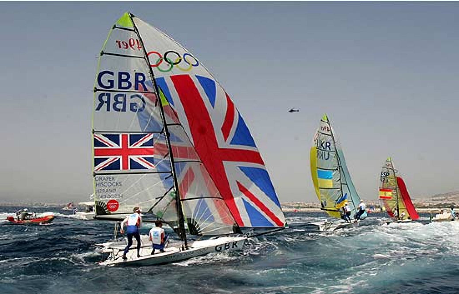 Los componentes del equipo de vela realizan los últimos entrenamientos antes de viajar a Pekín, para disputar los Juegos Olímpicos.