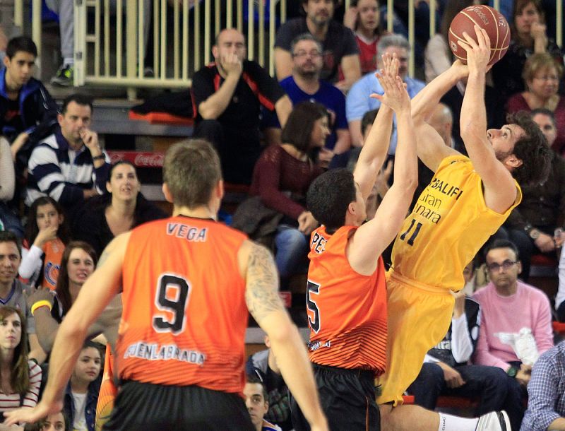 La ACB mantiene una liga de 18 equipos con el Fuenlabrada y sin el Ourense