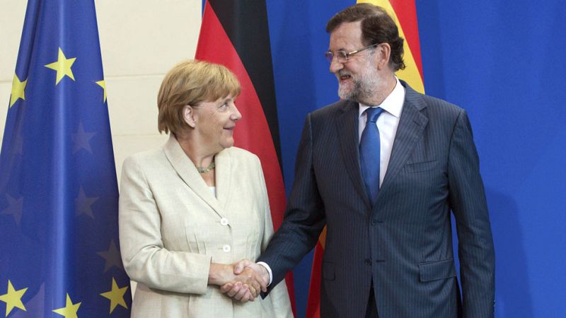 Merkel pide a Mas que respete la "legalidad nacional e internacional" y la "integridad territorial"