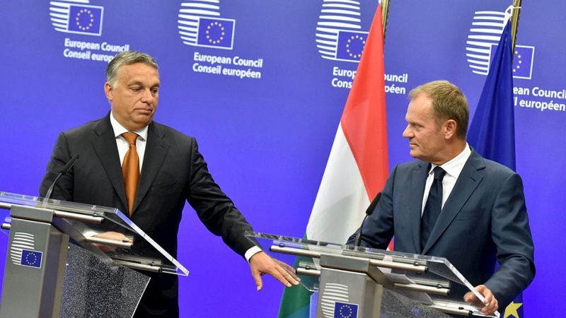 Orban dice que la crisis de refugiados "es un problema alemán" y les pide que se queden en Turquía