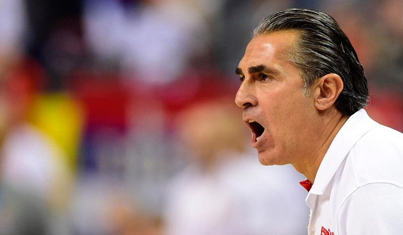 Scariolo: "Tenemos que ir cerca del rendimiento 'top' para ser competitivos"