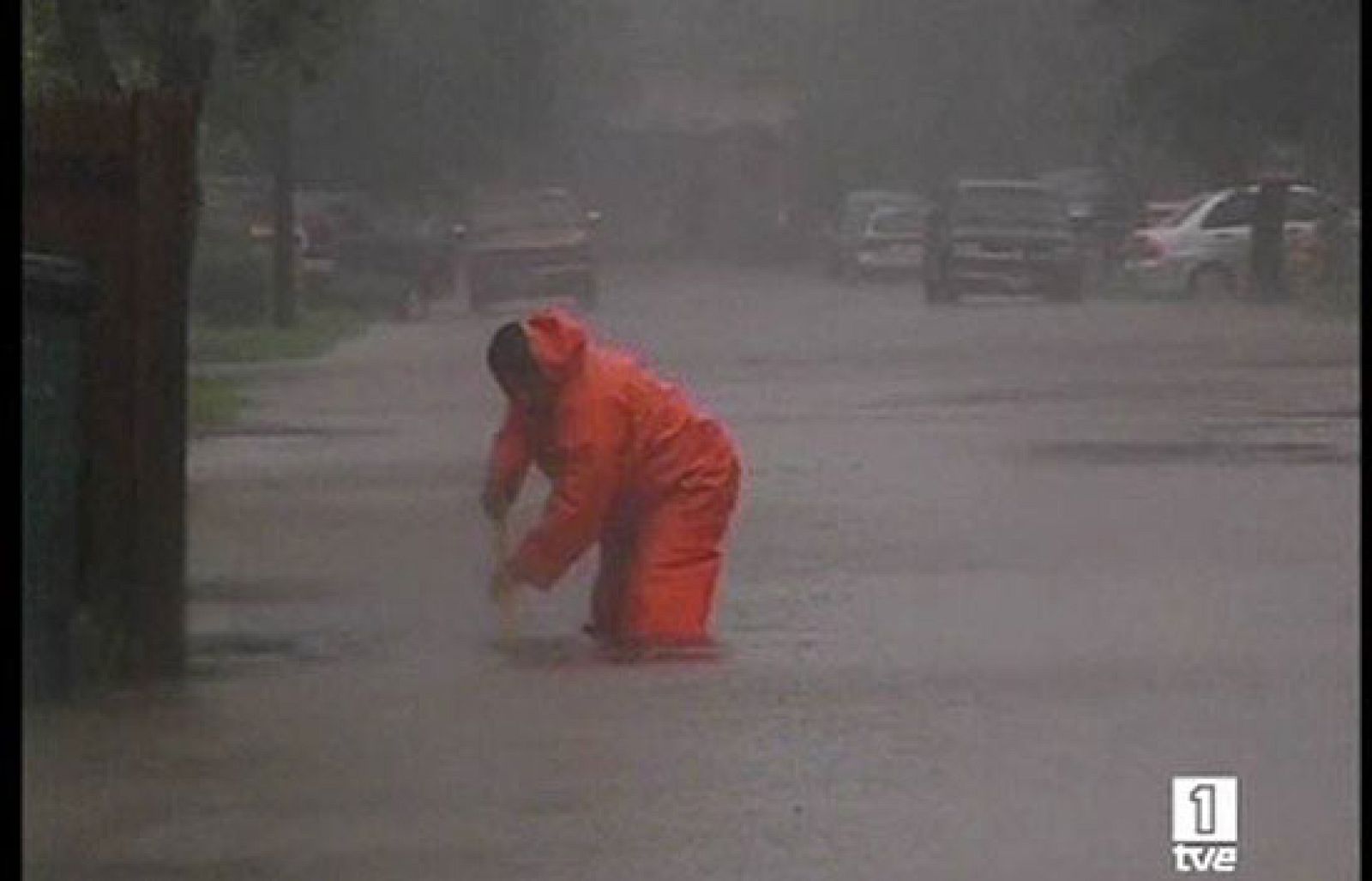 'Dolly' se debilita a su paso por el sur de Texas pero deja fuertes lluvias | Ver