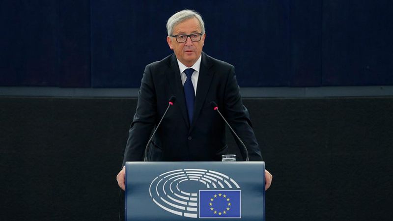 Juncker defiende que la UE tiene los "medios" y la "obligación" de acoger quienes huyen del terror