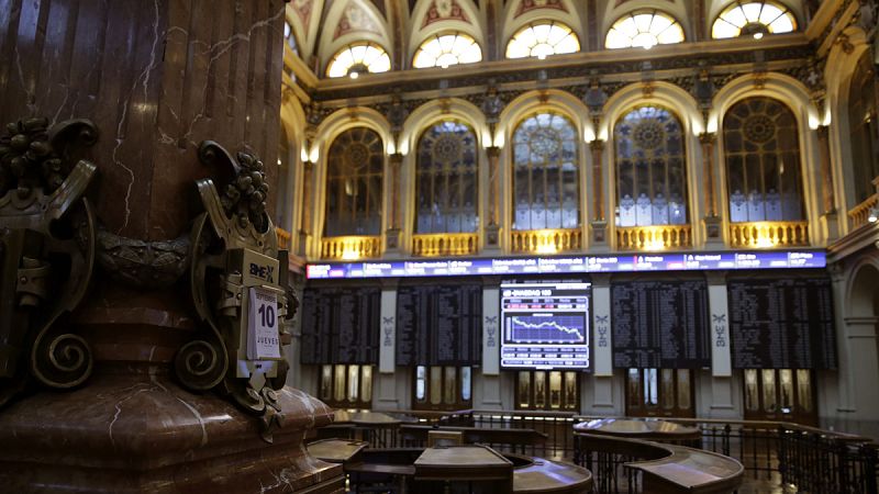 El IBEX 35 pierde un 1,78% lastrado por las compañías más expuestas a Brasil