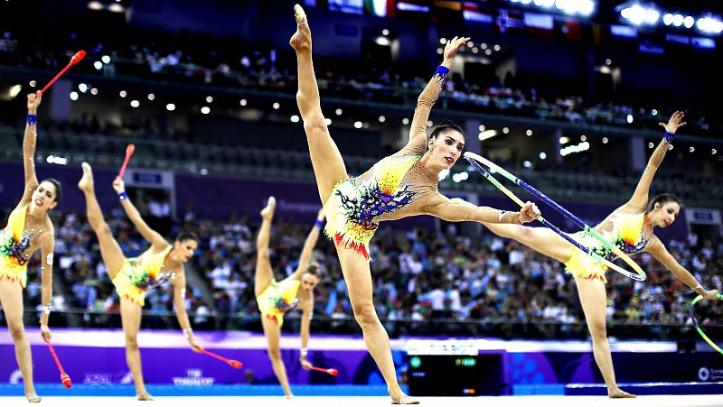 España logra la medalla de bronce por equipos en gimnasia rítmica y el billete olímpico