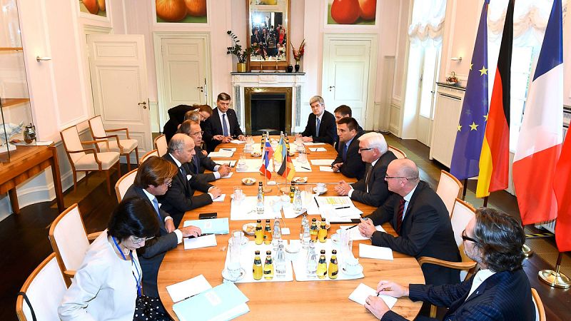 Ucrania y Rusia avanzan en sus acuerdos para calmar el este de Ucrania