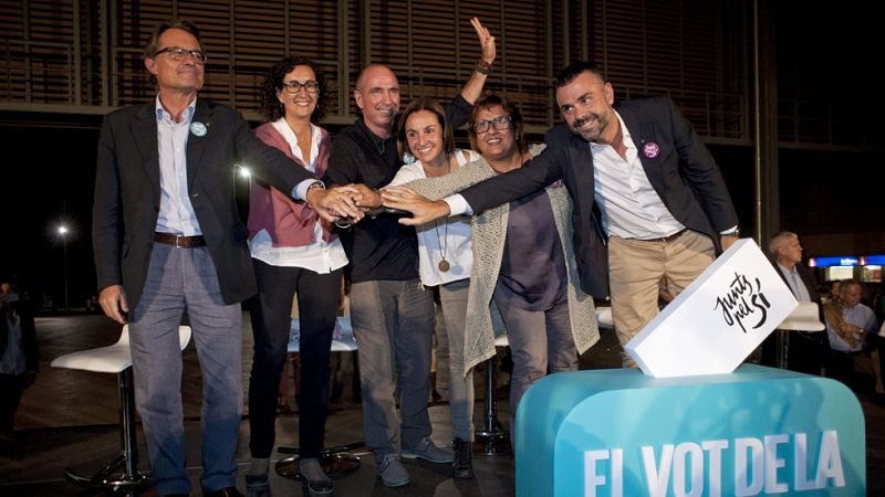 Mas negociaría con el Gobierno antes de declarar la independencia si este acepta una consulta vinculante