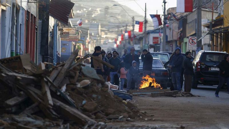 Al menos 10 muertos y un millón de evacuados en Chile tras un terremoto de 8,3