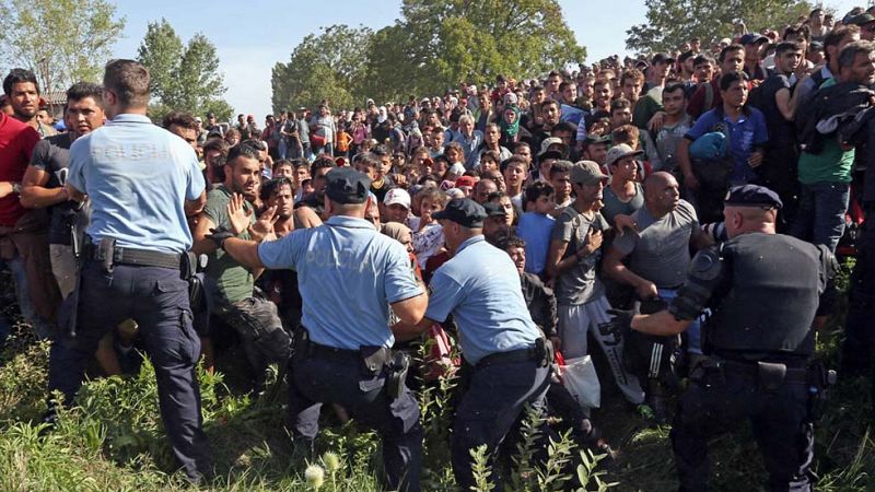Croacia dice que no puede recibir a más refugiados tras la llegada de 9.000 personas en dos días