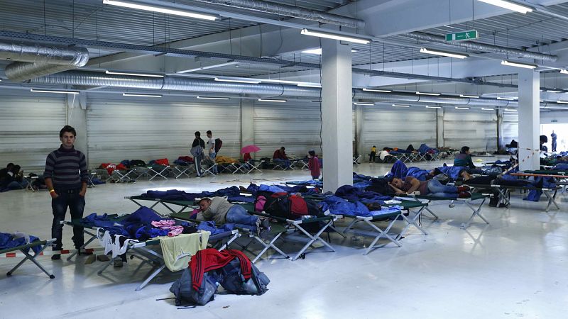 La UE convoca una cumbre extraordinaria de líderes sobre los refugiados el día 23