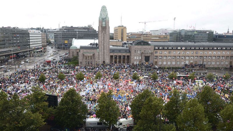 Finlandia vive su mayor protesta social en 20 años contra los recortes del nuevo Gobierno