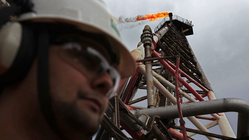 Petrobras despedirá a miles de trabajadores y reducirá inversiones en los próximos años
