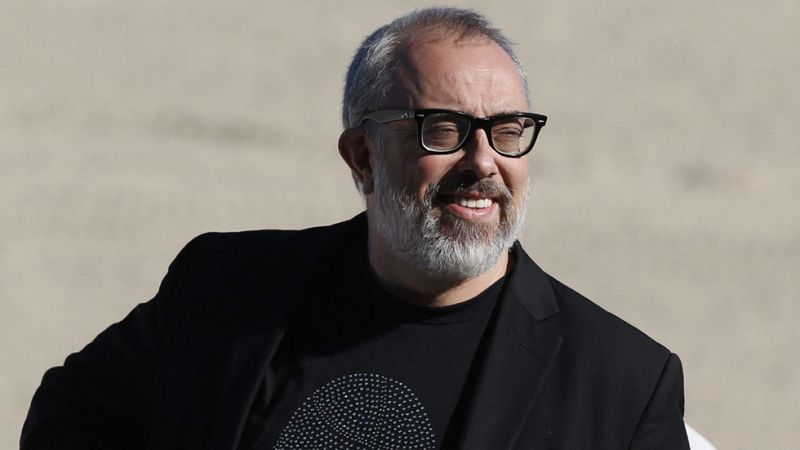 Álex de la Iglesia: "La situación actual es la de una comedia falsa"