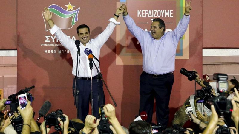 Tsipras celebra su triunfo como "un mandato claro para seguir luchando dentro y fuera de Grecia"