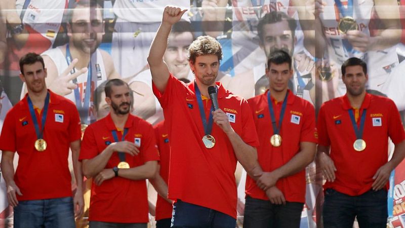 Los campeones, recibidos en Madrid como auténticos héroes