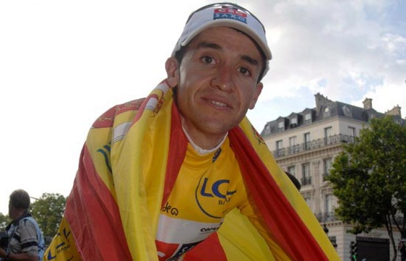 Carlos Sastre alcanza la gloria en París