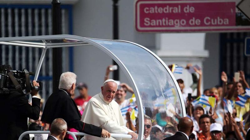 El papa insta a "sembrar reconciliación" en su última misa en Cuba