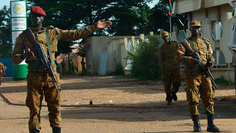 Burkina Faso retoma su transición hacia la democracia tras la rendición de los golpistas