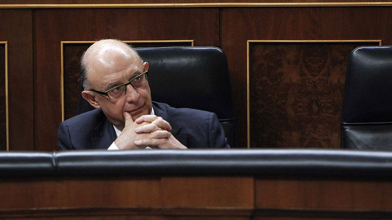 Hacienda advierte a Mas de que nadie financiará a Cataluña y su "bono basura" si se independiza