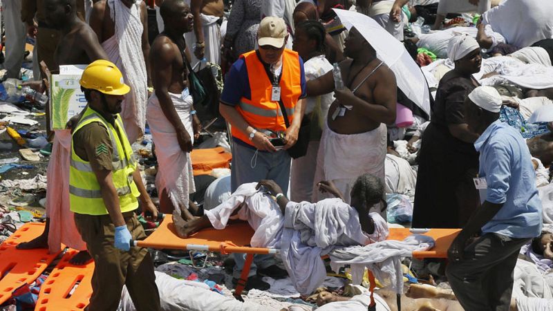 Al menos 717 muertos en la peor estampida de peregrinos en La Meca en 25 años