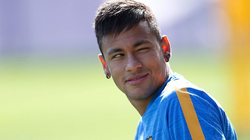 Embargan los bienes de Neymar por supuesta evasión de impuestos