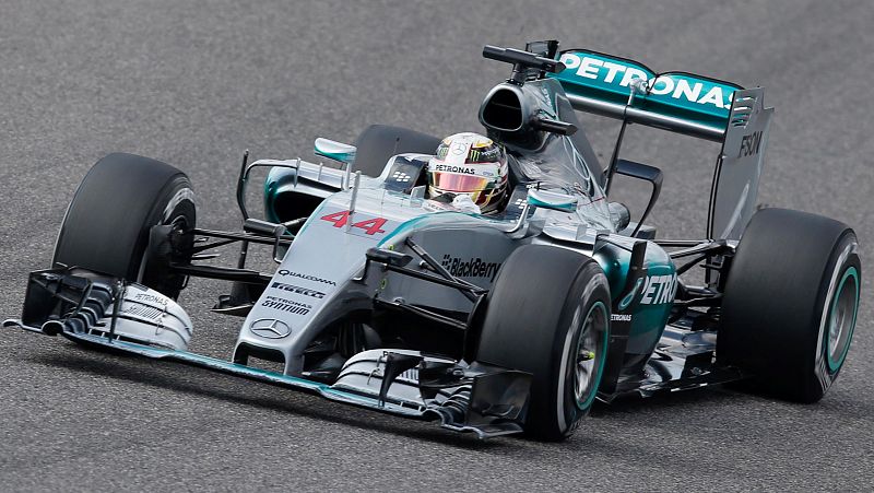Hamilton se pasea en Suzuka y se acerca un poco más a su tercer Mundial