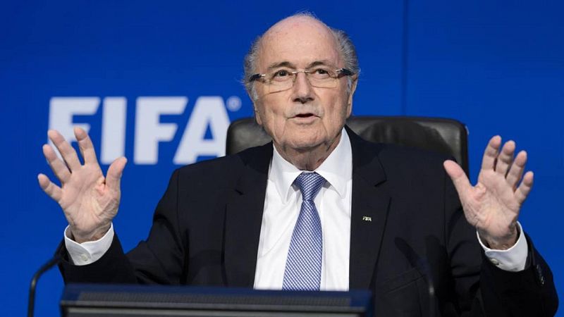 Blatter dice que no ha hecho "nada ilegal ni impropio"
