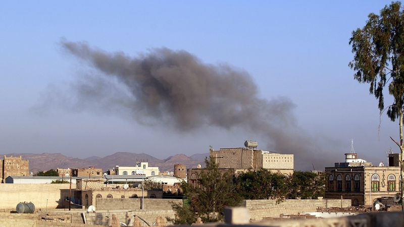 Al menos 40 muertos en un ataque de la coalición árabe contra una boda en Yemen