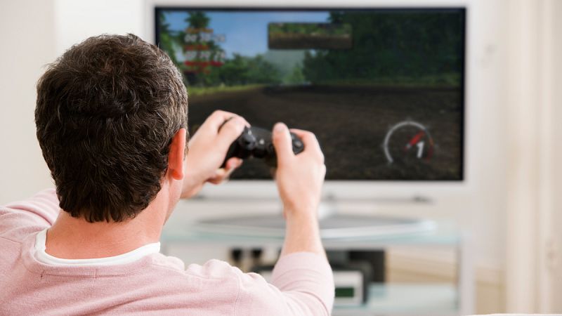 Un 40% de la población española juega habitualmente a videojuegos