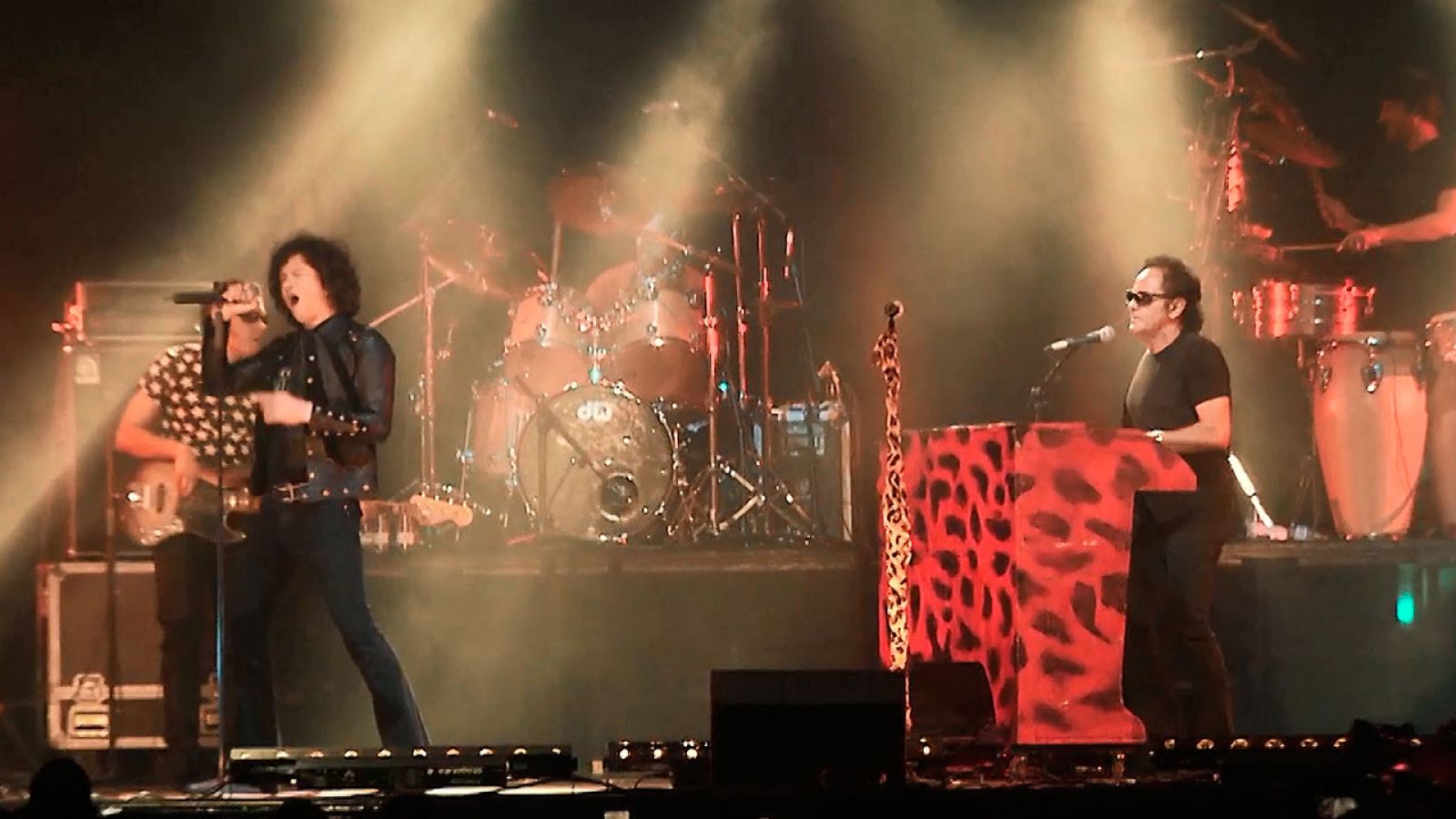 "Bestia azul", Burning y Bunbury en directo - Ver ahora