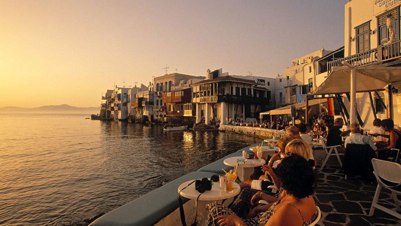Las islas griegas más ricas pagan desde este jueves el mismo IVA que Grecia continental