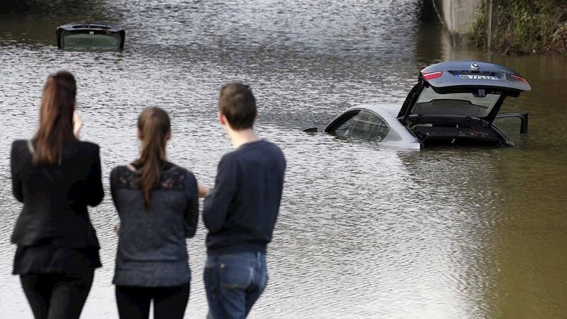 17 muertos y tres desaparecidos por las inundaciones en el sudeste de Francia