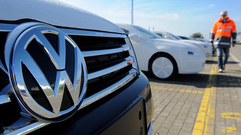 Ingenieros de Volkswagen confiesan haber manipulado motores desde 2008
