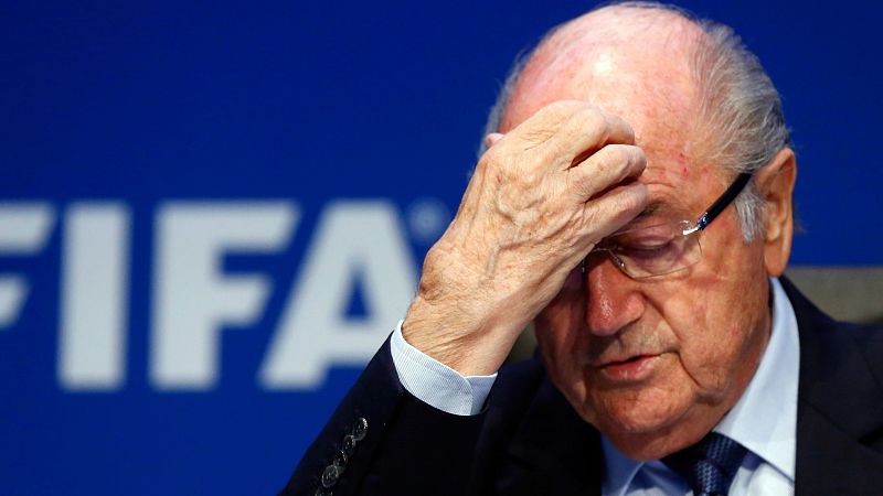 Blatter renunciará a la presidencia de la FIFA en febrero, según su hija