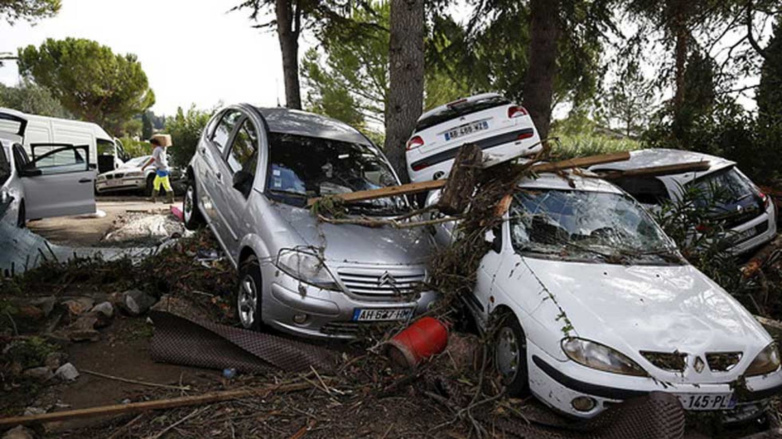 Continúa la búsqueda de dos personas desaparecidas en las inundaciones de Francia