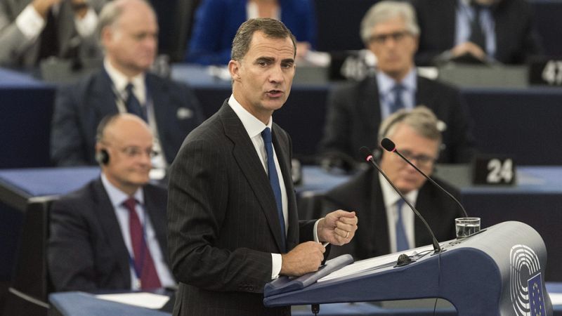 El rey defiende una España "unida y orgullosa de su diversidad" ante el Parlamento europeo
