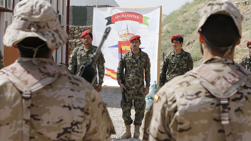 España concluye 13 años de misión en Afganistán, en la que han muerto 102 militares españoles