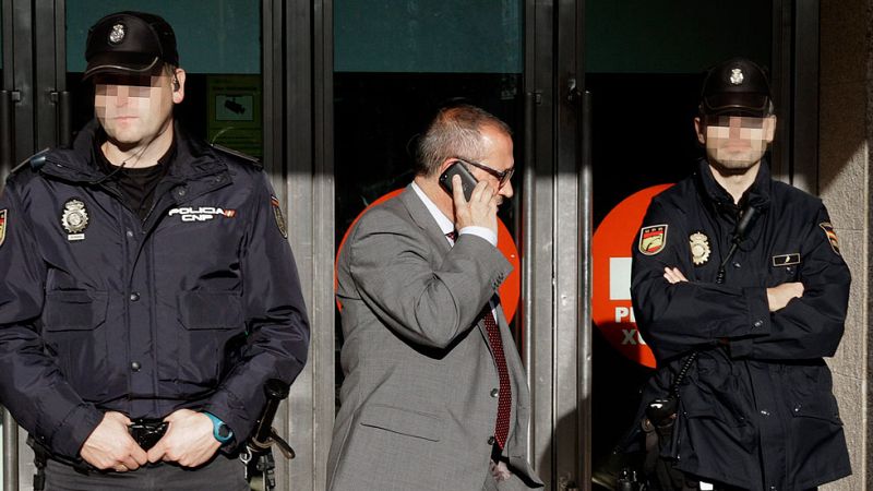 El director de la cárcel de Teixeiro afirma que la madre de Asunta se muestra "hundida, en un llanto continuo"