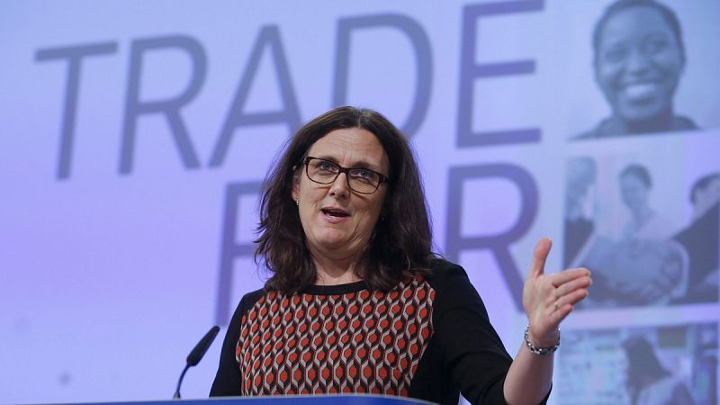 Bruselas promete más transparencia al negociar acuerdos de libre comercio entre la UE y terceros países